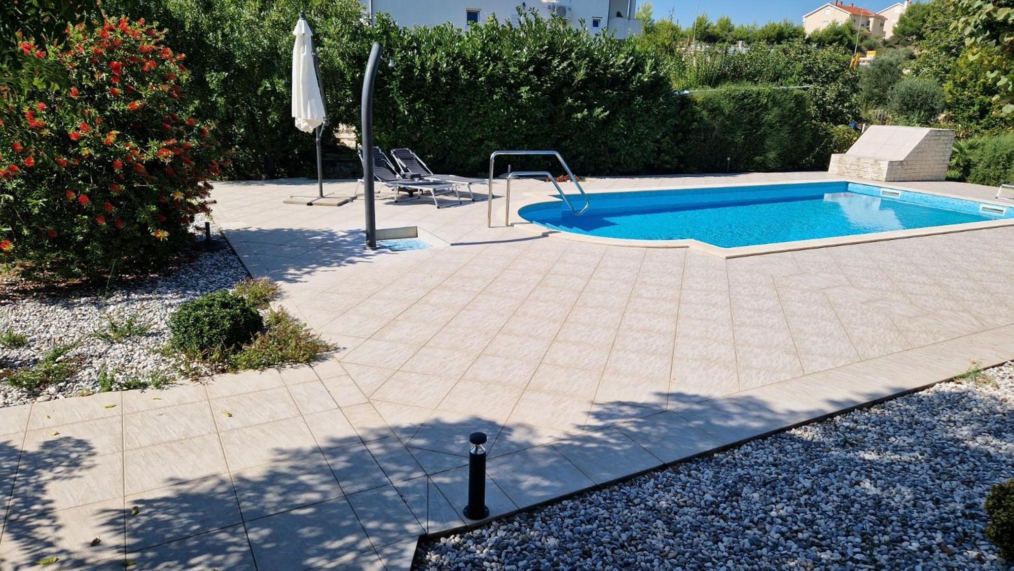 Apartments Renata Банёл Экстерьер фото